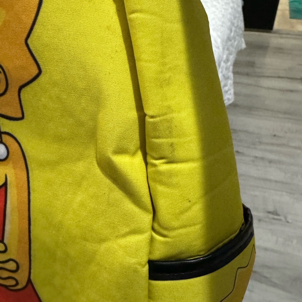 Lisa Simpson Yellow Backpack - Picture 4 of 7